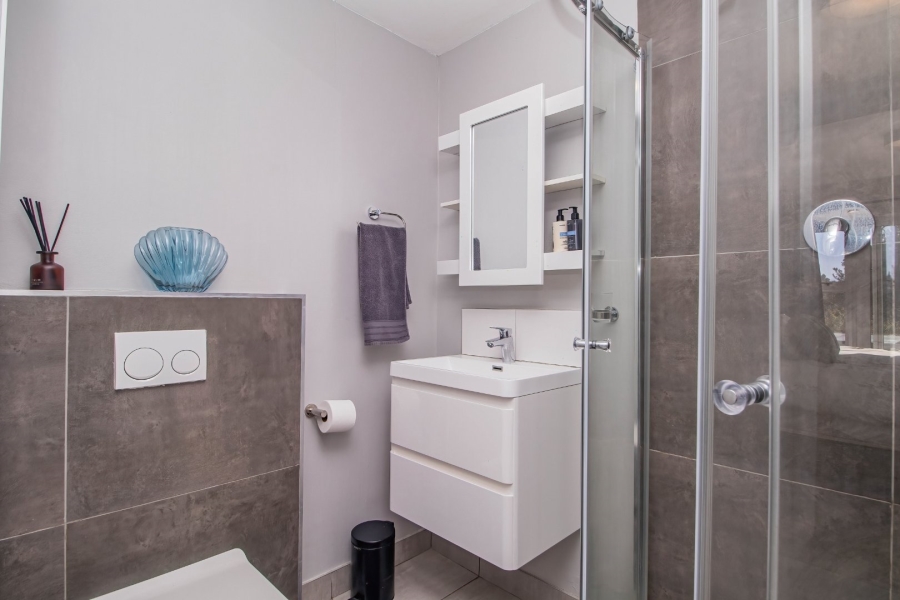 2 Bedroom Property for Sale in Goose Valley Western Cape